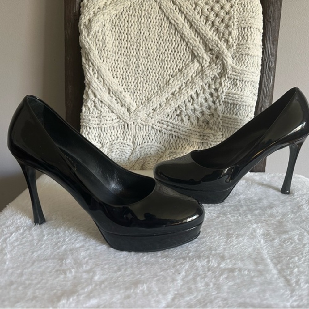 Yves Saint Laurent Shiny Black Heels - Picture 3 of 13